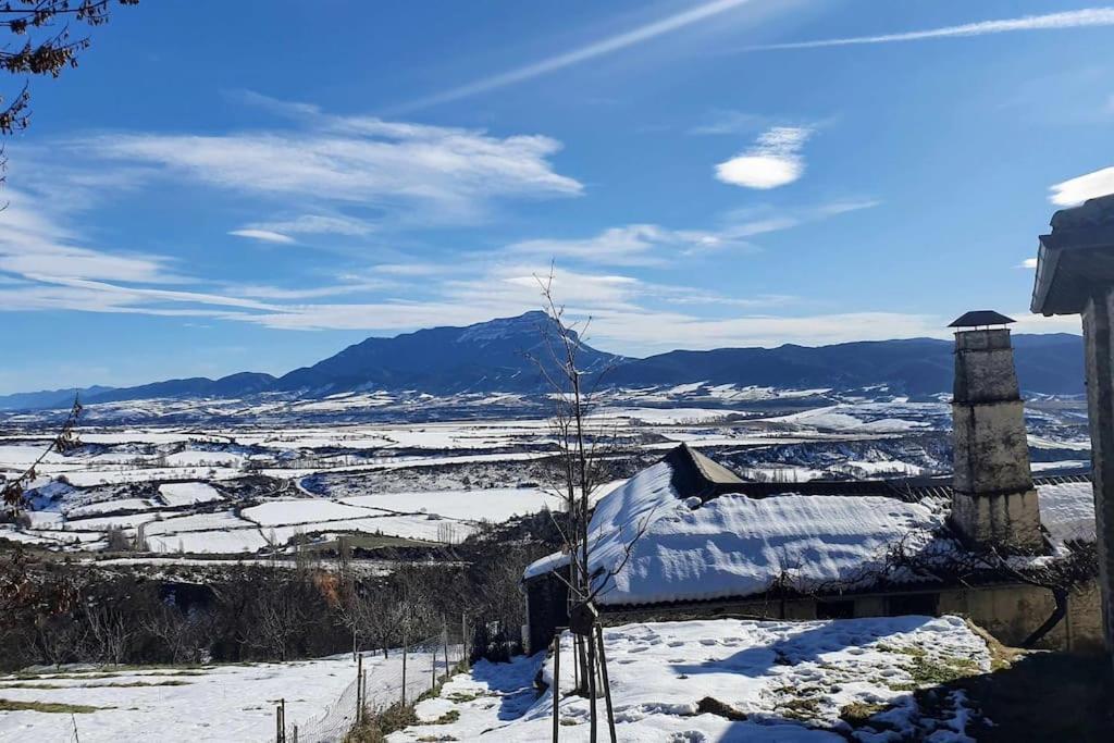 Alojamiento La Atalaya De Araguas Araguás del Solano エクステリア 写真