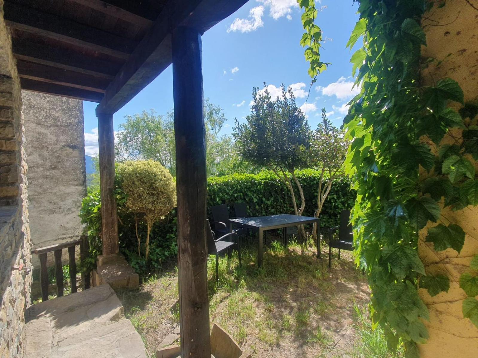 Alojamiento La Atalaya De Araguas Araguás del Solano エクステリア 写真